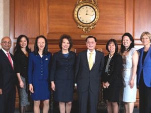 Chao Family with Dean Nohria and President Faust